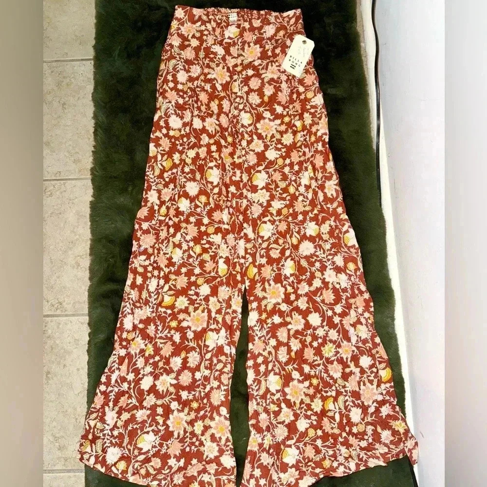 Billabong Floral Print Flowy Pants 🏵️